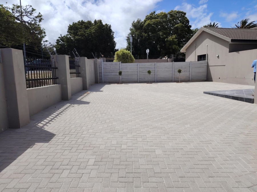 To Let 2 Bedroom Property for Rent in Durbanville Western Cape